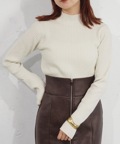 tiptop（ティップトップ）の「リブハイネックニットプルオーバー（ニット/セーター・レディース・ダークブルー/ホワイト系その他/レッド/ブラック/オフホワイト/ブラック系その他/チャコールグレー/ブルー・FREE）」の10枚目の写真