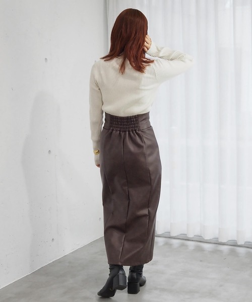 tiptop（ティップトップ）の「リブハイネックニットプルオーバー（ニット/セーター・レディース・ダークブルー/ホワイト系その他/レッド/ブラック/オフホワイト/ブラック系その他/チャコールグレー/ブルー・FREE）」の15枚目の写真