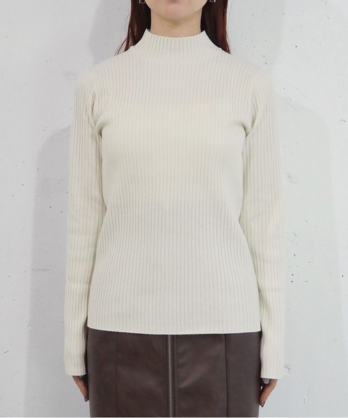 tiptop（ティップトップ）の「リブハイネックニットプルオーバー（ニット/セーター・レディース・ダークブルー/ホワイト系その他/レッド/ブラック/オフホワイト/ブラック系その他/チャコールグレー/ブルー・FREE）」の16枚目の写真