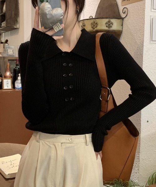 Diosfront(ディオスフロント)の「ダブルボタンポロニットプルオーバー(ニット/セーター・レディース・カーキ/ブラック/アイボリー/ベージュ/モカ/ブラウン・FREE)」の3枚目の写真