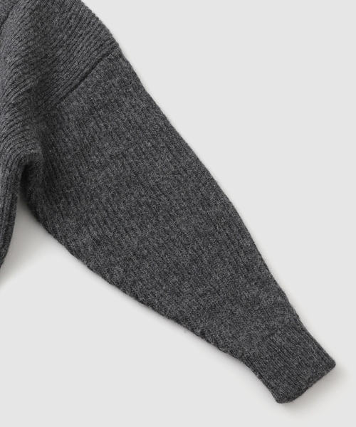 JOURNAL STANDARD（ジャーナルスタンダード）の「LUCEBER / ルースバー Vネックエルボーパッチセーター（ニット/セーター・メンズ・ブラック/ブラウン系その他/ライトブルー・MEDIUM/LARGE）」の6枚目の写真