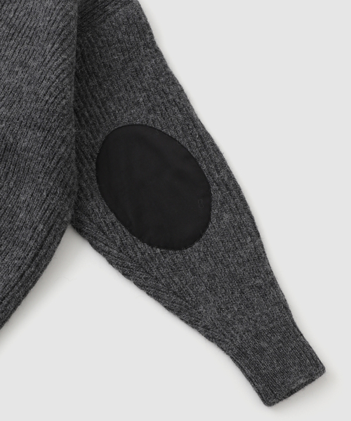 JOURNAL STANDARD（ジャーナルスタンダード）の「LUCEBER / ルースバー Vネックエルボーパッチセーター（ニット/セーター・メンズ・ブラック/ブラウン系その他/ライトブルー・MEDIUM/LARGE）」の7枚目の写真