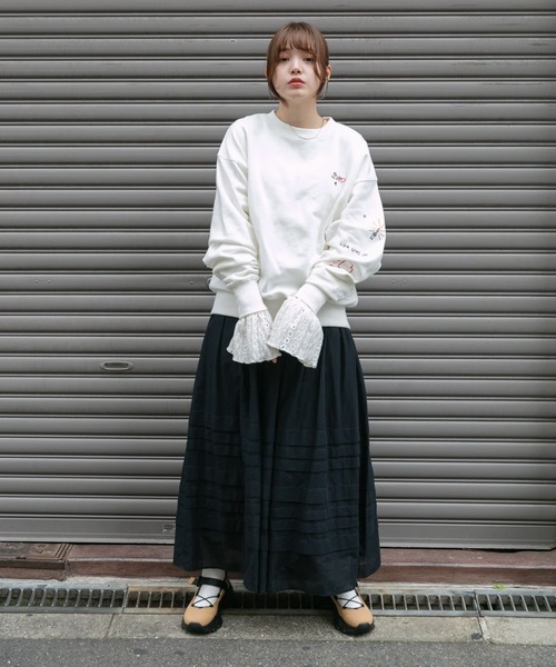 KBF（ケイビーエフ）の「ボリュームタックスカート（スカート・レディース・ブラック/オフホワイト・ONE）」の9枚目の写真