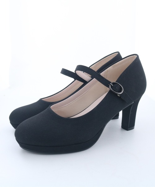 美品　DAIANA ストラップパンプス　23.0 大人可愛いストラップパンプスのご紹介です👠🎶 4㎝ヒールで