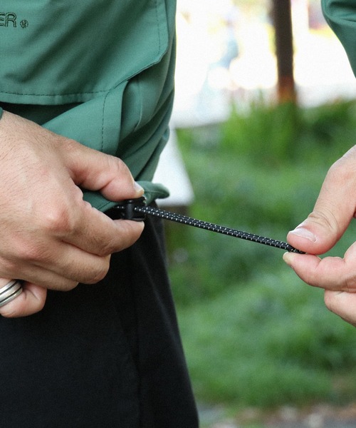 KRIFF MAYER（クリフメイヤー）の「花粉ドロップフードジャケット（マウンテンパーカー・メンズ・ブラック/ベージュ/グレー/カラフル/グリーン・LARGE/X-LARGE/MEDIUM）」の18枚目の写真