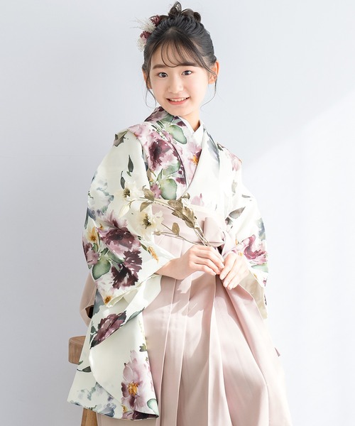 SOUBIEN(ソウビエン)の「floroハイジュニア袴4点セット(着物・襦袢・下帯・袴)(着物・キッズ・ホワイト系その他/ブルー系1/ブルー系3/ベージュ系1/ベージュ系2/レッド系/イエロー系/ブルー系2/ブルー系/ベージュ系/ブラウン系/ピンク系1/ブラック系/ピンク系・SS/S/M/L/LL)」の13枚目の写真