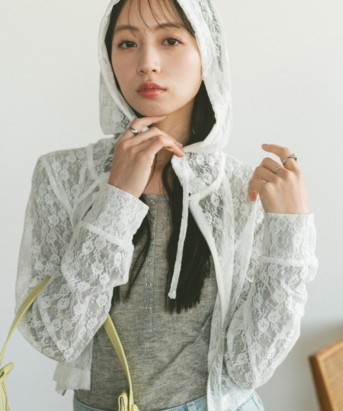 VANNIE U（ヴァニーユー）の「シアーレースフーディー/ジップパーカー（パーカー・レディース・アイボリー/ブラック・FREE）」の2枚目の写真