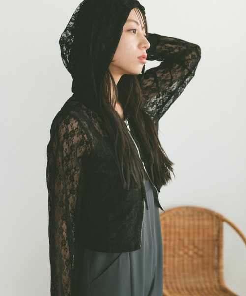 VANNIE U（ヴァニーユー）の「シアーレースフーディー/ジップパーカー（パーカー・レディース・アイボリー/ブラック・FREE）」の5枚目の写真