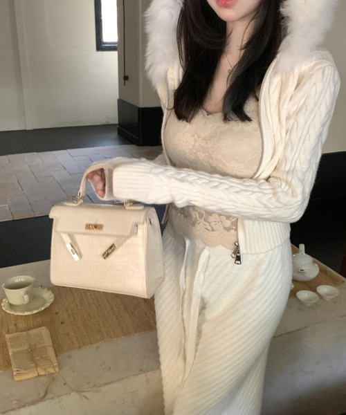 gossip！ロサンゼルス（ゴシップロサンゼルス）の「Y2K エコファー フード ジップアップ ケーブル パーカー（パーカー・レディース・オフホワイト/ブラック/グレー・FREE）」の14枚目の写真