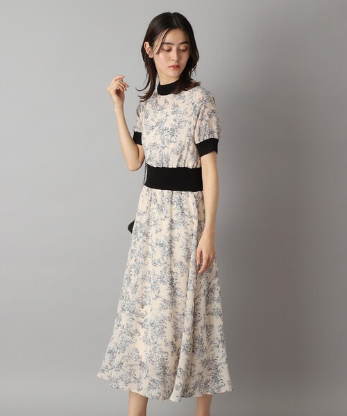 DRESSTERIOR（ドレステリア）の「【大人百花春号掲載 モデル美香さん着用】シアーフラワープリントハーフスリーブワンピース（ワンピース・レディース・ベージュ系その他3/ブラック系・36/34/38）」の15枚目の写真