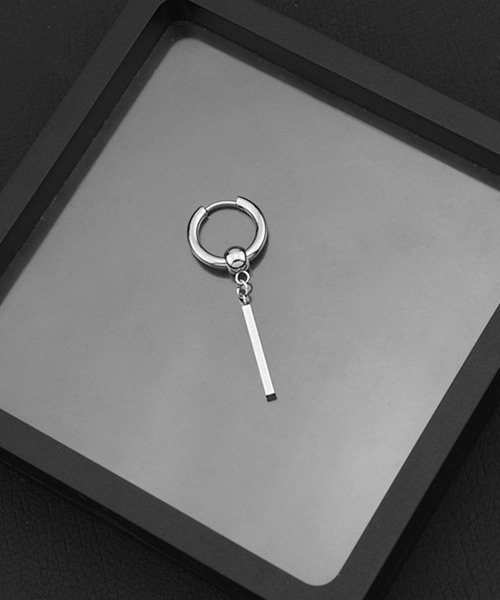 SBG(エスビー)の「SBG シングルバーピアス/イヤーカフ 片耳(ピアス(片耳用)・メンズ・シルバー/シルバー系その他・FREE)」の2枚目の写真
