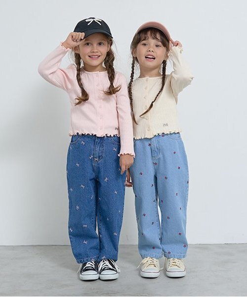 Lycee mine(リセマイン)の「【LOVE DENIM】アソート刺しゅう総柄ストレートパンツ(デニムパンツ・キッズ・ブルー/サックスブルー・140cm/120cm/150cm/130cm/110cm/100cm)」の19枚目の写真