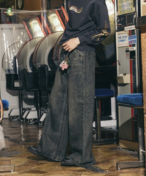 セール】フレアシルエット ブリーチ加工 デニムパンツ（デニム