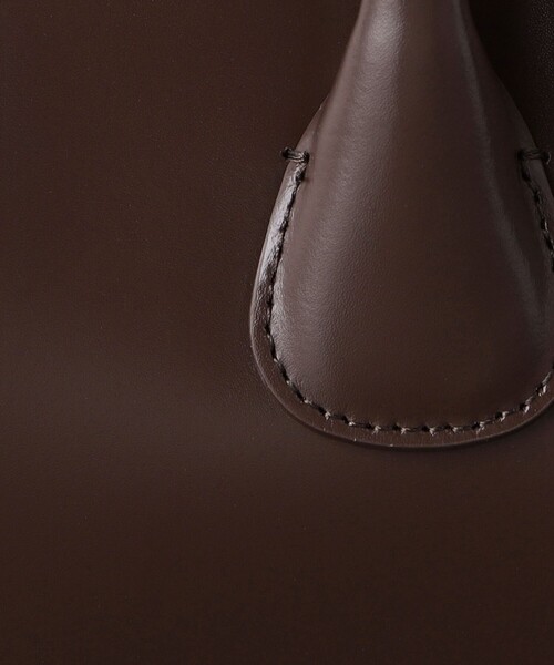 OSOI(オソイ)の「<OSOI>BOAT WIDE MINI バッグ(ショルダーバッグ・レディース・オフホワイト/ブラック/ダークブラウン/レッド・FREE)」の10枚目の写真