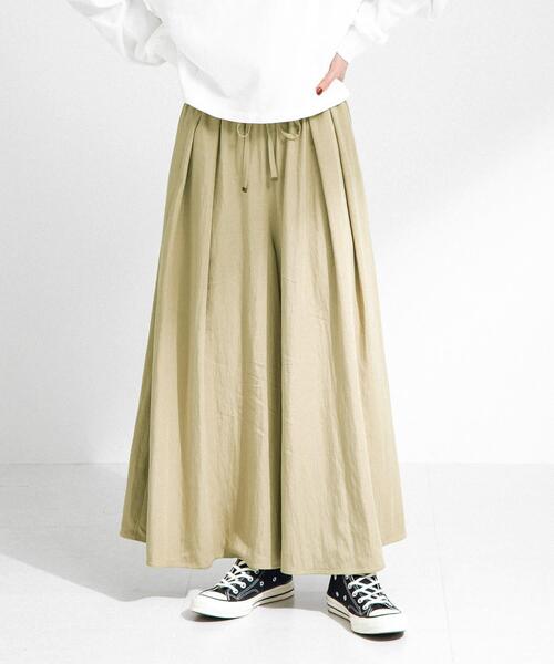 URBAN RESEARCH Sonny Label(アーバンリサーチサニーレーベル)の「レーヨンツイルイージースカーチョ(その他パンツ・レディース・ベージュ/ネイビー・36/38)」の1枚目の写真