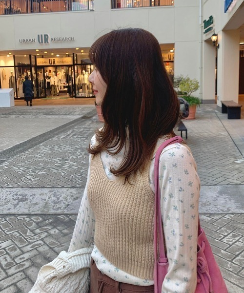 Reurie'(レウリィ)の「ニットビスチェ/knit bustier キャミソール レイヤード 重ね着 カジュアル ガーリー シンプル ナチュラル ケーブルニット 韓国(キャミソール・レディース・ブラウン/ベージュ/ブラック・FREE)」の7枚目の写真