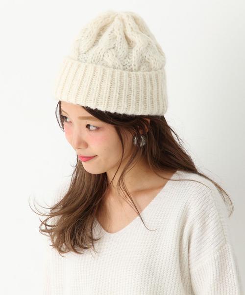 Another Edition（アナザーエディション）の「ケーブルニットキャップ/AE CBL KNIT CAP◆（ニットキャップ/ビーニー・レディース・オフホワイト/ライトグレー/ライトピンク・フリー）」の2枚目の写真