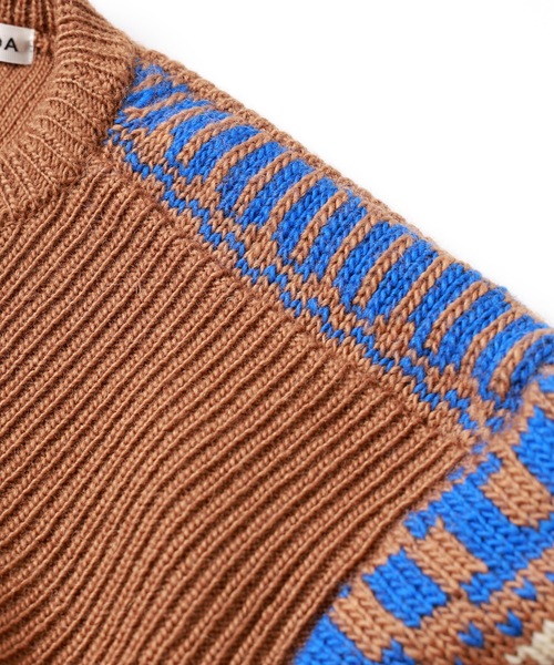 JIEDA(ジエダ)の「NORDIC SWEATER(ニット/セーター・メンズ・ブラック/ブラウン/オフホワイト・1/2)」の5枚目の写真