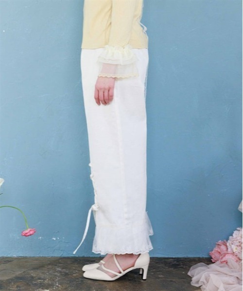 axes femme（アクシーズファム）の「裾レースストレートデニムパンツ（デニムパンツ・レディース・ワンウォッシュ/インディゴブルー/ホワイト・FREE）」の20枚目の写真