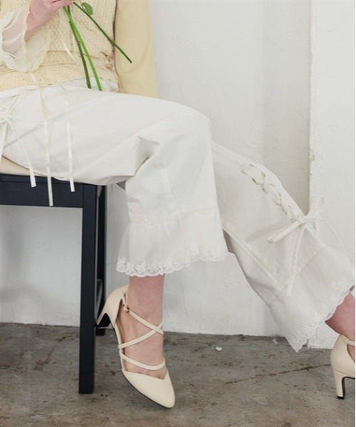 axes femme（アクシーズファム）の「裾レースストレートデニムパンツ（デニムパンツ・レディース・ワンウォッシュ/インディゴブルー/ホワイト・FREE）」の22枚目の写真