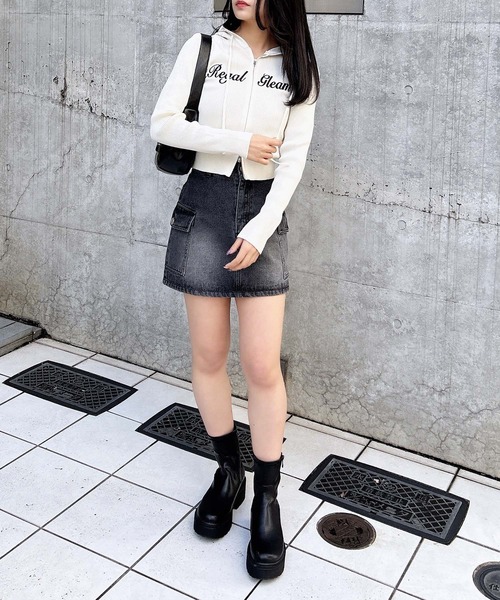 INGNI（イング）の「フロントジップロゴリブニットパーカー（パーカー・レディース・ホワイト×ブラック/ブラック×ホワイト/グレー系その他3・M）」の17枚目の写真