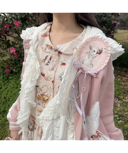 PINK HOUSE（ピンクハウス）の「うさぎの耳フード付きベストブラウス