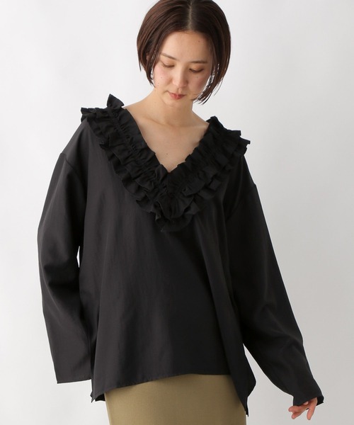 あふぼん出品 LEPSIM（レプシィム）の「フリルVネックブラウス 288556（シャツ
