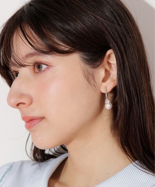 JILL by JILL STUART（ジルバイジルスチュアート）の「◇ドロップパールピアス（ピアス（両耳用）・レディース・ゴールド・FREE）」の2枚目の写真