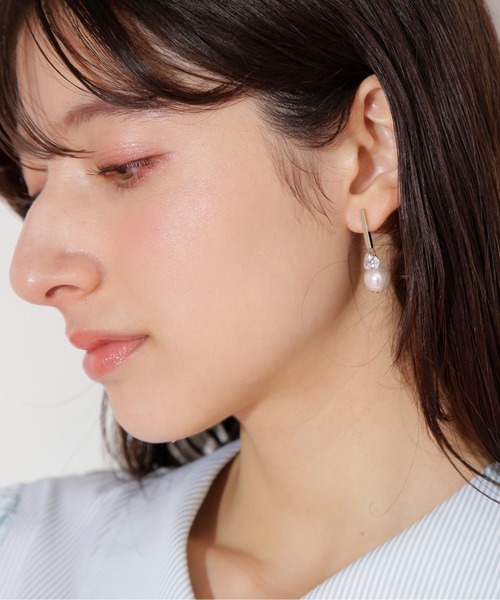 JILL by JILL STUART（ジルバイジルスチュアート）の「◇ドロップパールピアス（ピアス（両耳用）・レディース・ゴールド・FREE）」の3枚目の写真