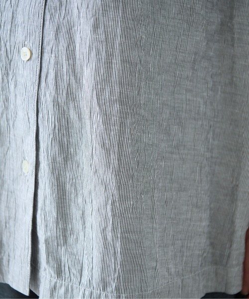 yuni(ユニ )の「バックスリットブラウス(シャツ/ブラウス・レディース・ブラック/グリーン/ネイビー/ブラウン/その他・FREE)」の9枚目の写真