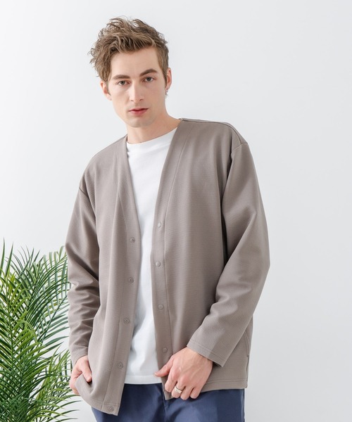 Blue Standard （ブルースタンダード）の「【Blue Standard:ブルースタンダード】ドライリップル ボタンカーディガン 吸水速乾 ストレッチ イージーケア さらさら快適（カーディガン/ボレロ・メンズ・ライトグレー/ブラック/ネイビー/ベージュ/チャコールグレー・MEDIUM/LARGE/X-LARGE）」の9枚目の写真