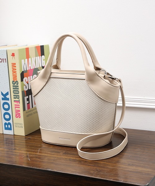 MERCURYDUO(マーキュリーデュオ)の「【MERCURYDUO/マーキュリーデュオ】ミックスマテリアル ハンドバッグ(ハンドバッグ・レディース・ブルー/アイボリー/ブラック/ベージュ・FREE)」の3枚目の写真
