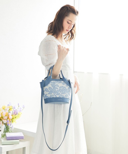 MERCURYDUO(マーキュリーデュオ)の「【MERCURYDUO/マーキュリーデュオ】ミックスマテリアル ハンドバッグ(ハンドバッグ・レディース・ブルー/アイボリー/ブラック/ベージュ・FREE)」の4枚目の写真