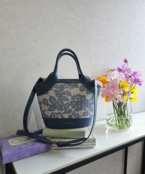 MERCURYDUO(マーキュリーデュオ)の「【MERCURYDUO/マーキュリーデュオ】ミックスマテリアル ハンドバッグ(ハンドバッグ・レディース・ブルー/アイボリー/ブラック/ベージュ・FREE)」の16枚目の写真