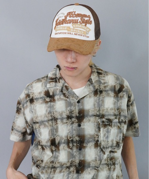 SPINNS(スピンズ)の「ヴィンテージライクメッシュキャップ/メッセージロゴ(キャップ・メンズ・ブラウン/ブラック・ONESIZE)」の12枚目の写真