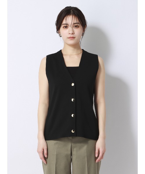 SUIT SQUARE（スーツスクエア）の「Vネックニットジレ ハンドウォッシュ 無地（ベスト・レディース・ブラック系/アイボリー系・38(9号)）」の17枚目の写真