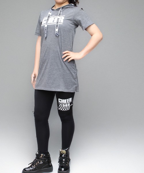 CHEER(チアー)の「サイドスリット半袖フーディTEEワンピース(ワンピース・レディース・グレー・S/M/L)」の3枚目の写真