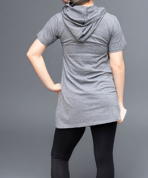 CHEER(チアー)の「サイドスリット半袖フーディTEEワンピース(ワンピース・レディース・グレー・S/M/L)」の6枚目の写真