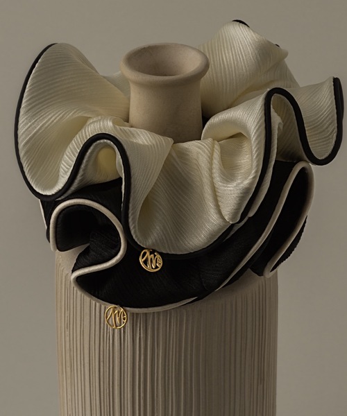 muku(ムク)の「CHOUCHOU/TWO TONE(シュシュ・レディース・アイボリー/ブラック・FREE)」の14枚目の写真