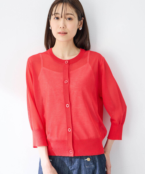 Petit Honfleur（プチオンフルール）の「クルーネックカーディガン（カーディガン/ボレロ・レディース・レッド/サックスブルー/ブラック・M/L）」の4枚目の写真