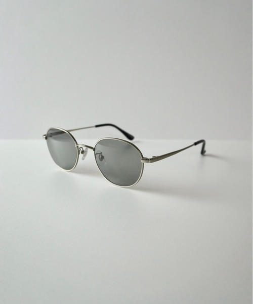 Lynn.（リン）の「Sunday vintage metal glasses /UVカットサングラス（サングラス・レディース・シルバー・FREE）」の3枚目の写真