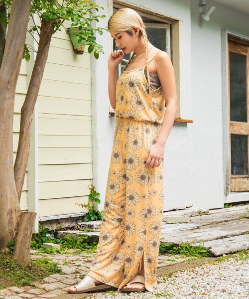 anap mimpi（アナップミンピ）の「デイジープリント リラックス キャミ オールインワン（サロペット/オーバーオール・レディース・ネイビー/テラコッタ/イエロー・FREE）」の14枚目の写真