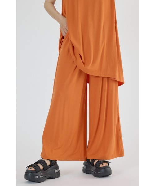 RODEO CROWNS WIDE BOWL（ロデオクラウンズワイドボウル）の「T/F リラックスパンツ（その他パンツ・レディース・ブラック/サックスブルー/ダークオレンジ・FREE）」の15枚目の写真