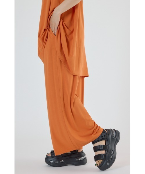 RODEO CROWNS WIDE BOWL（ロデオクラウンズワイドボウル）の「T/F リラックスパンツ（その他パンツ・レディース・ブラック/サックスブルー/ダークオレンジ・FREE）」の13枚目の写真