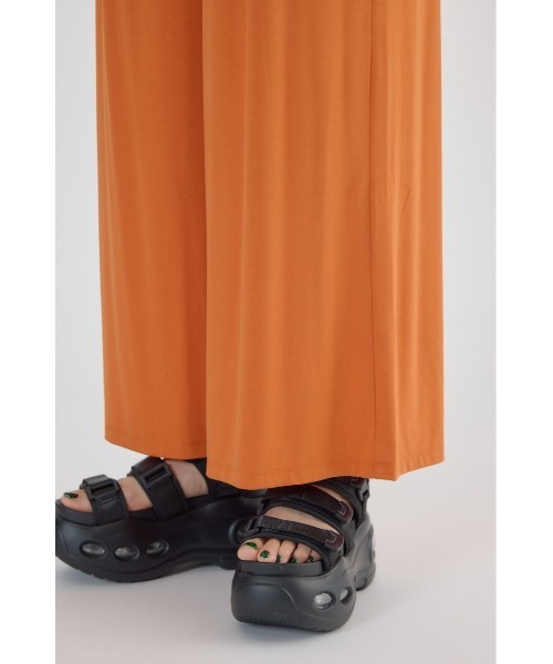 RODEO CROWNS WIDE BOWL（ロデオクラウンズワイドボウル）の「T/F リラックスパンツ（その他パンツ・レディース・ブラック/サックスブルー/ダークオレンジ・FREE）」の4枚目の写真