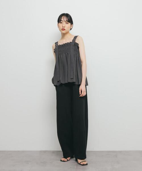 KBF（ケイビーエフ）の「フリルギャザービスチェ（シャツ/ブラウス・レディース・アイボリー/ベージュ系その他/チャコールグレー・ONE）」の5枚目の写真