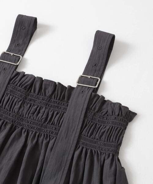 KBF（ケイビーエフ）の「フリルギャザービスチェ（シャツ/ブラウス・レディース・アイボリー/ベージュ系その他/チャコールグレー・ONE）」の9枚目の写真