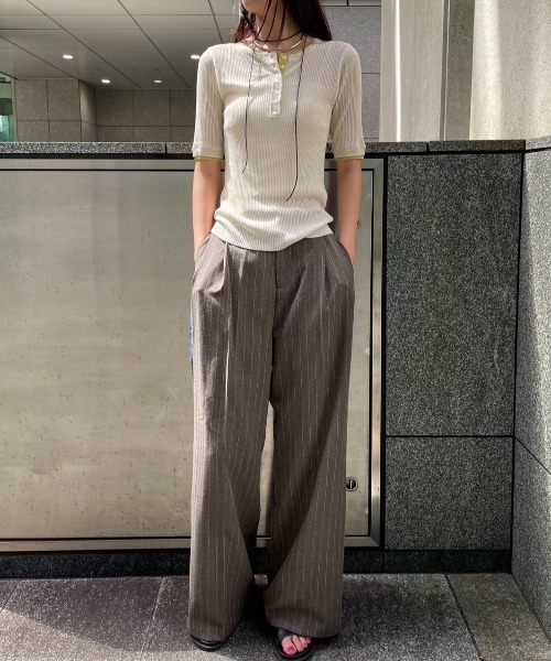 AIC.(エーアイシー)の「シアーリブヘンリーネックトップス(その他トップス・レディース・アイボリー/ブラウン/チャコールグレー・FREE)」の22枚目の写真