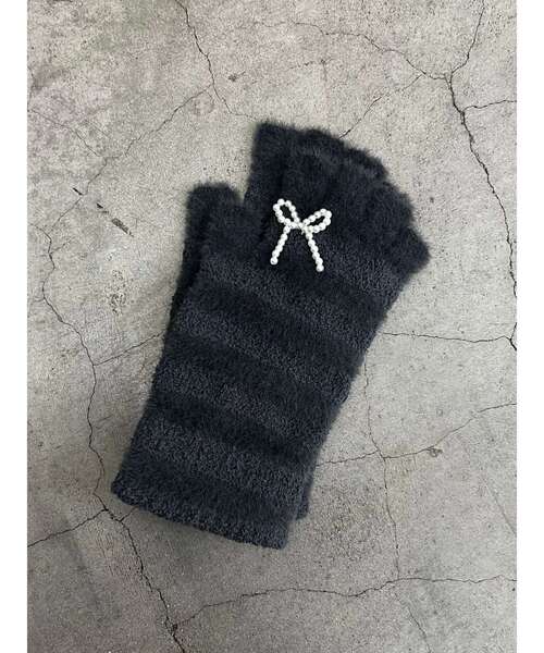 EMODA（エモダ）の「ストライプフィンガーレスグローブ（手袋・レディース・グレー/ブラック・FREE）」の2枚目の写真