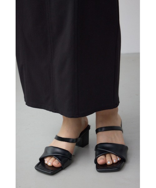 AZUL by moussy（アズールバイマウジー）の「C/T冷感 スーパーストレッチ美タイトスカート（スカート・レディース・ブラック/グレー・SMALL/MEDIUM）」の5枚目の写真